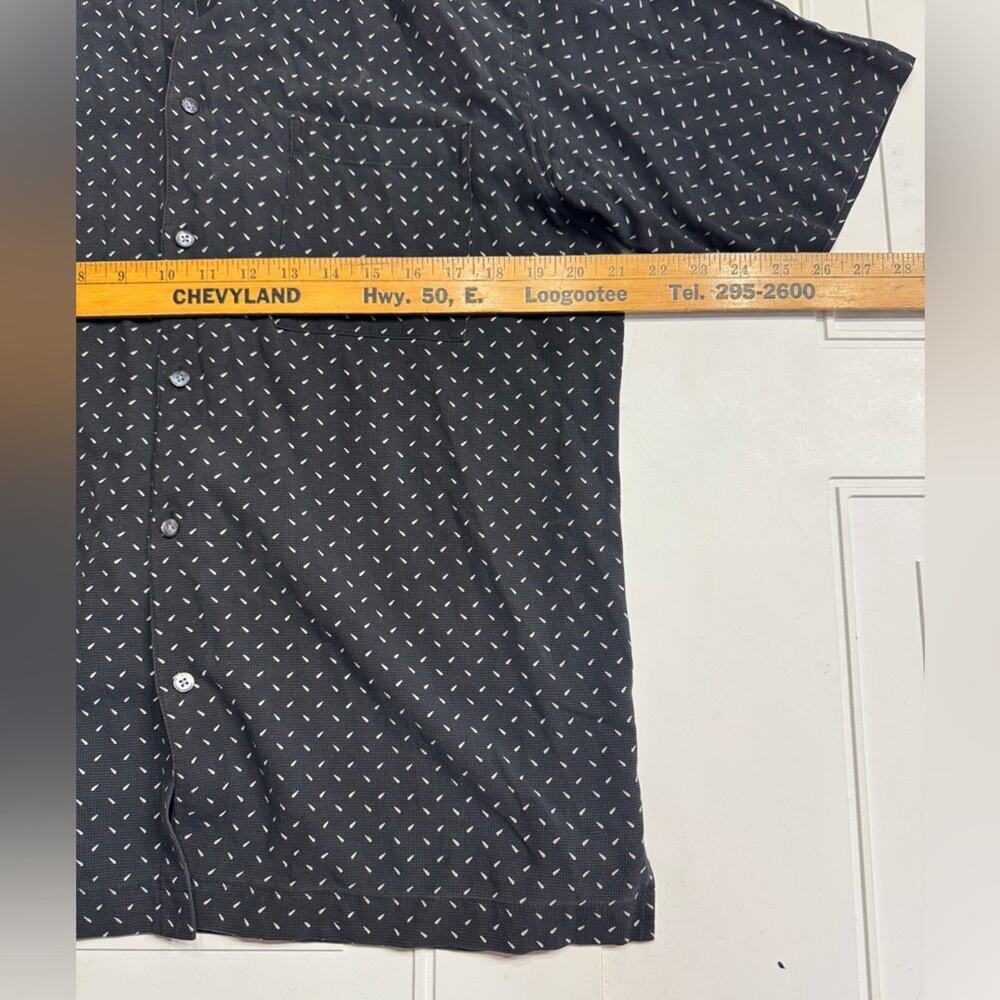 Vintage Norm Thompson Men’s Black Silk Button Up Short Sleeve Shirt Size Medium - Picture 3 of 4